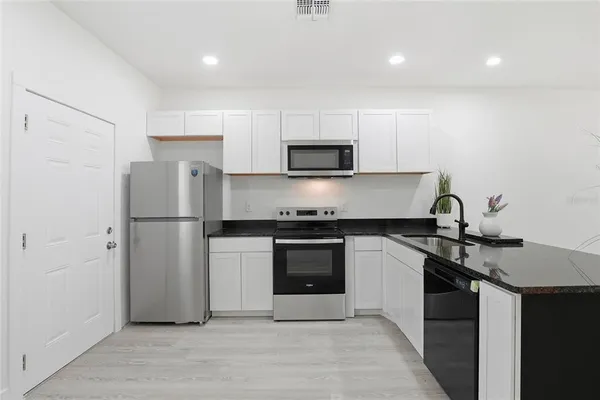$235,000 | 103 Long Road, Interlachen, FL 32148