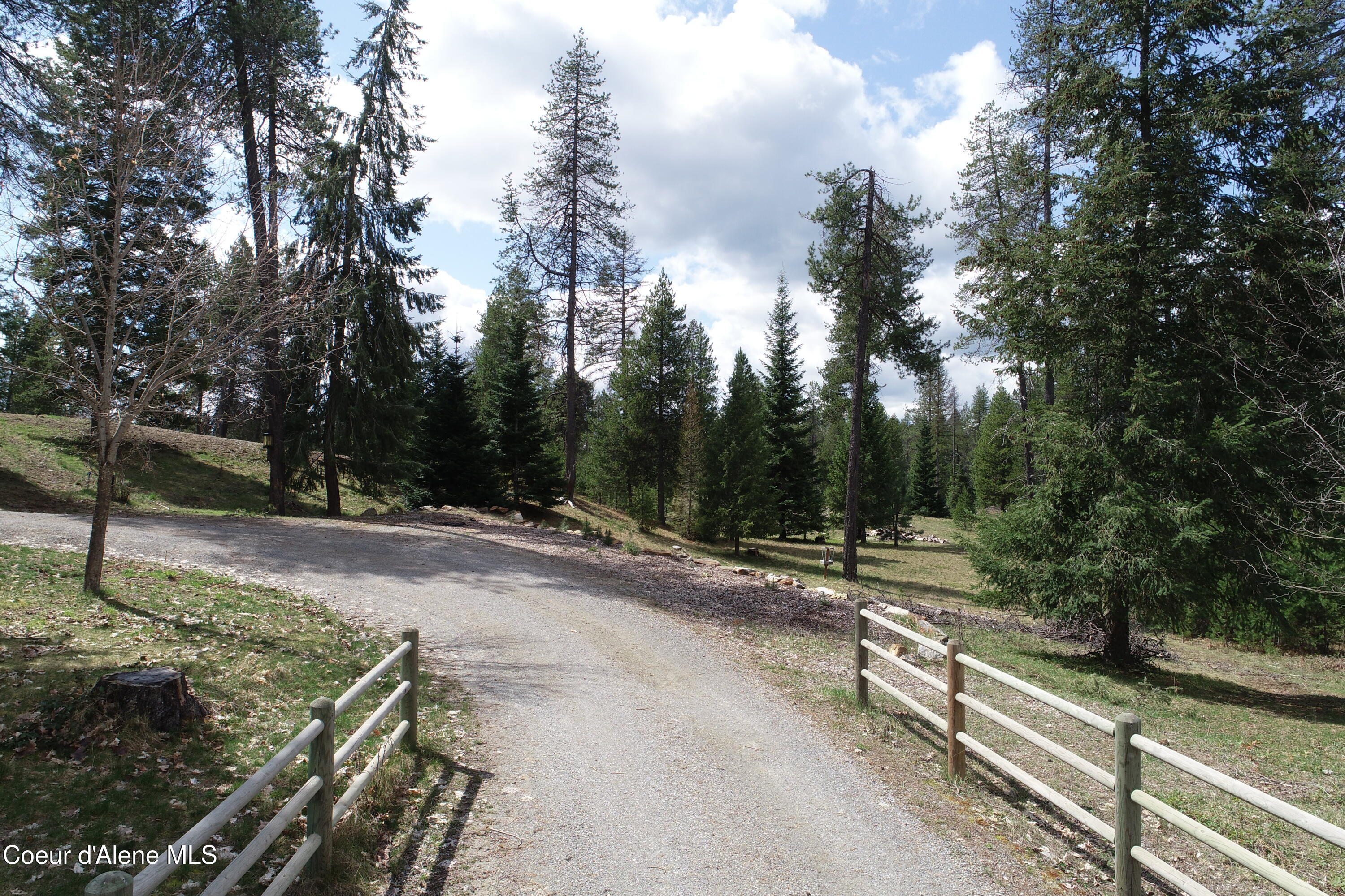 672 Hopkins Road Sandpoint, ID 83864 - Photo 7 of 67 Gentle Slope - Private Entry