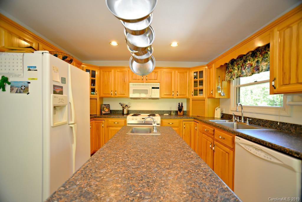 130 Fox Trace Road Sylva, NC 28779 - Photo 26 of 34 Gallery Image 26