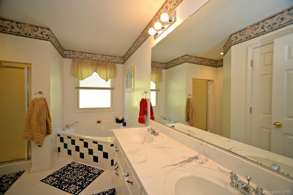 130 Fox Trace Road Sylva, NC 28779 - Photo 10 of 34 Gallery Image 10
