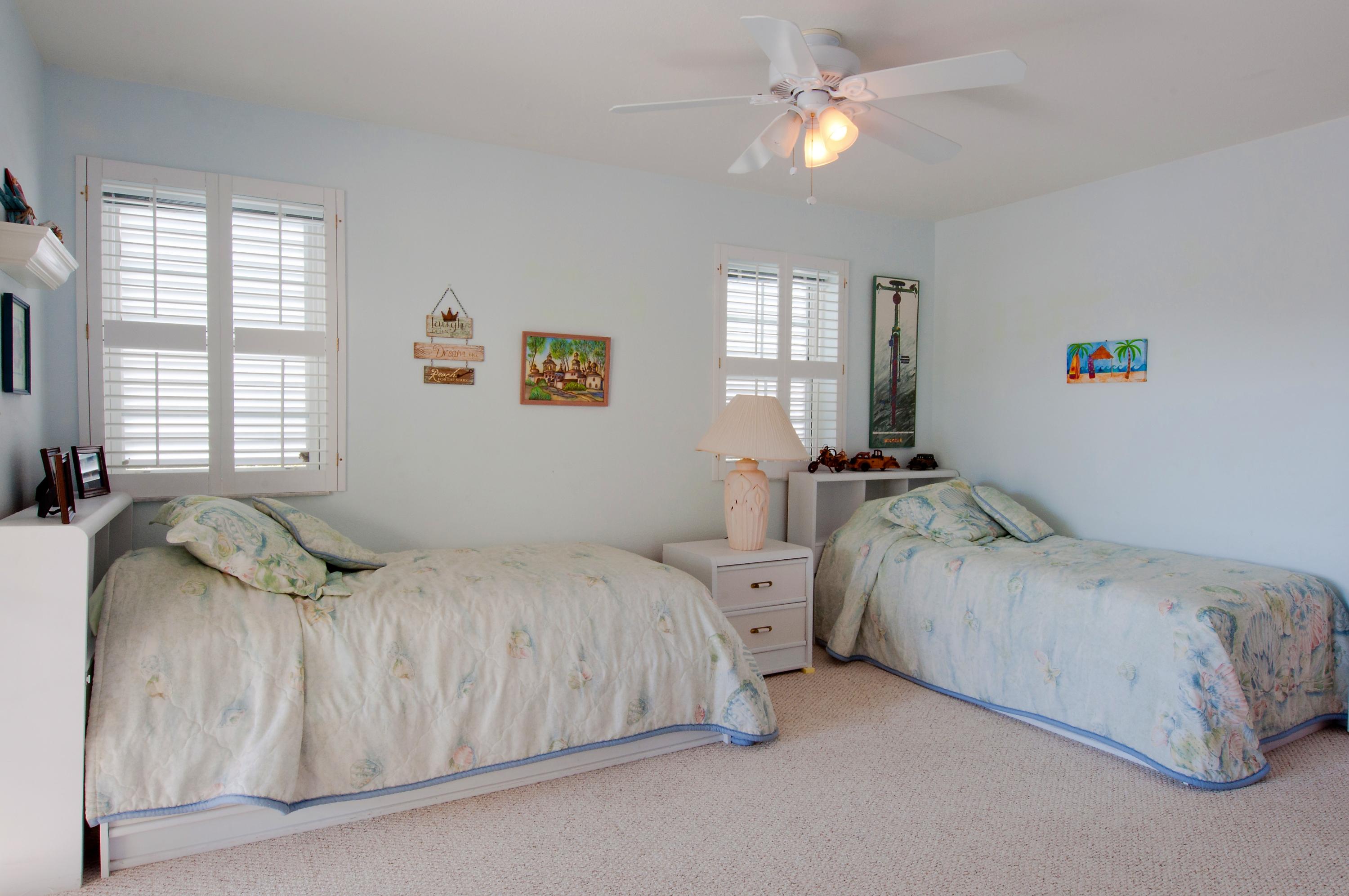 763 Indies Road Summerland Key, FL 33042 - Photo 18 of 43 Guest+bedroom_twins_Bartels+76-282291279