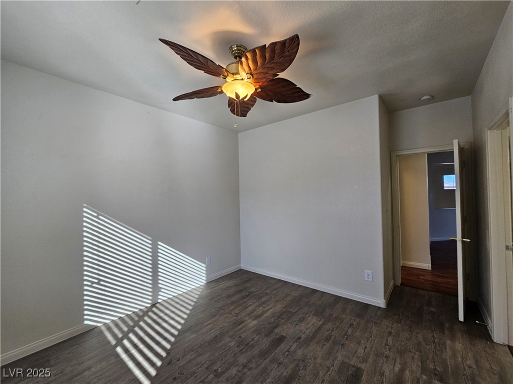 10134 Reflection Brook Avenue Las Vegas, NV 89148 - Photo 38 of 57