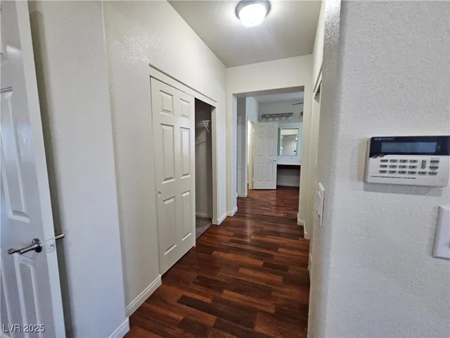 $2,600 | 10134 Reflection Brook Avenue, Las Vegas, NV 89148
