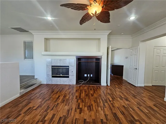 $2,600 | 10134 Reflection Brook Avenue, Las Vegas, NV 89148