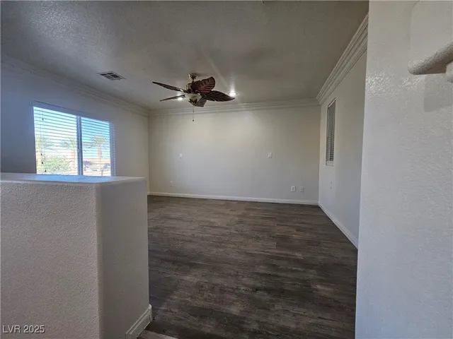 $2,600 | 10134 Reflection Brook Avenue, Las Vegas, NV 89148