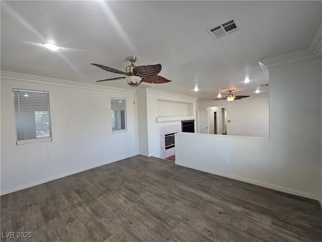 $2,600 | 10134 Reflection Brook Avenue, Las Vegas, NV 89148