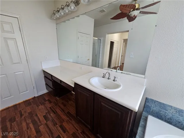 $2,600 | 10134 Reflection Brook Avenue, Las Vegas, NV 89148