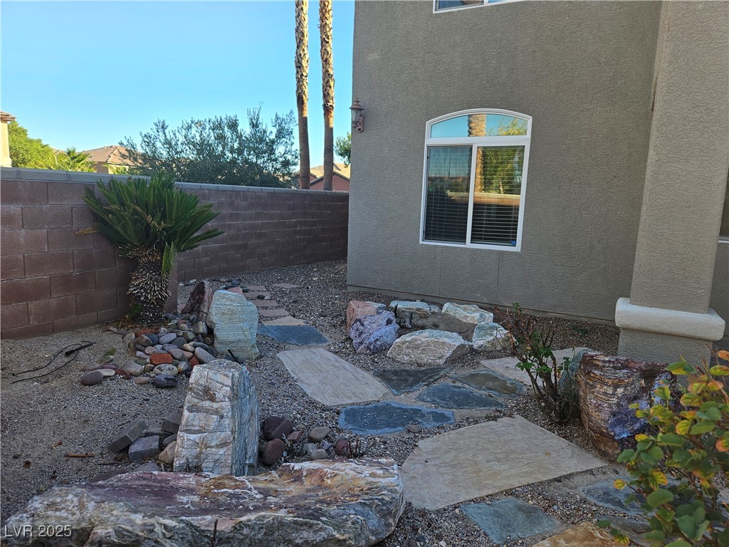 10134 Reflection Brook Avenue Las Vegas, NV 89148 - Photo 6 of 57