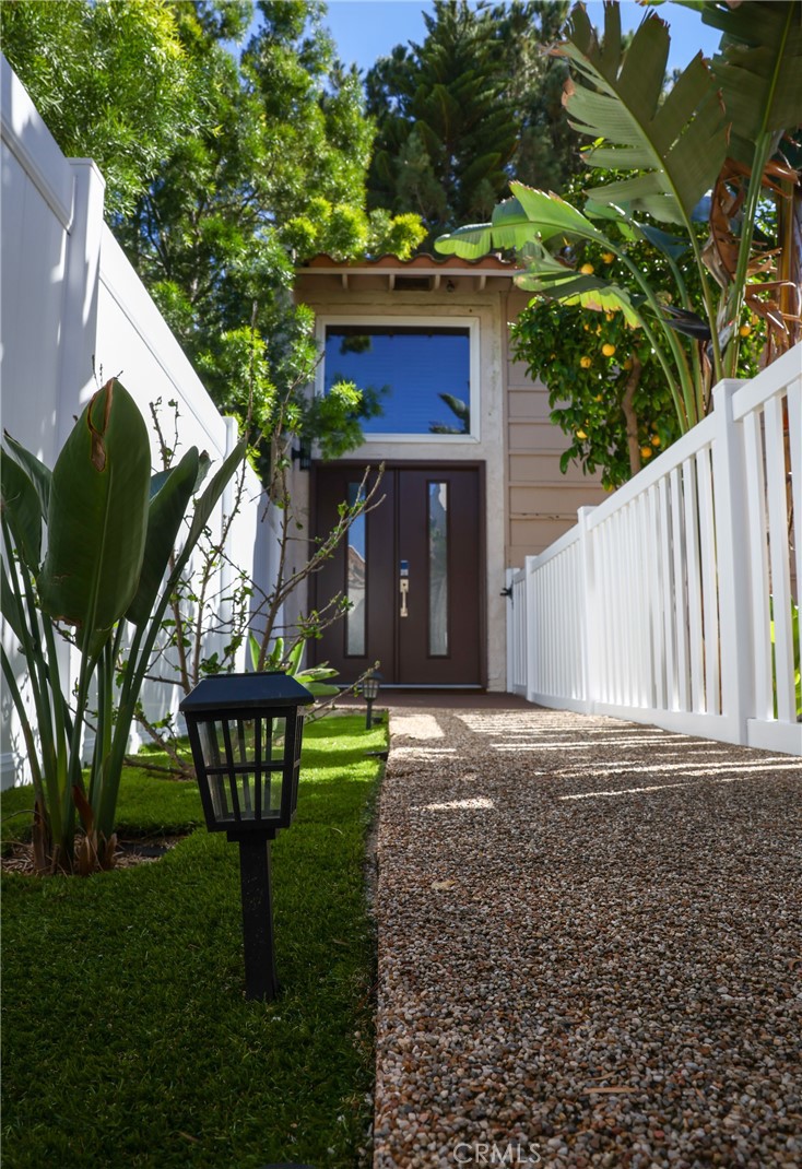 2216 El Capitan Drive Riverside, CA 92506 - Photo 2 of 39 a front view of a house with garden