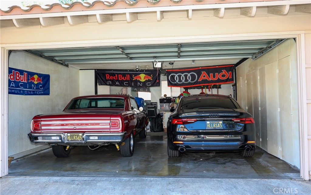 2216 El Capitan Drive Riverside, CA 92506 - Photo 28 of 39 a playroom with outdoor seating space