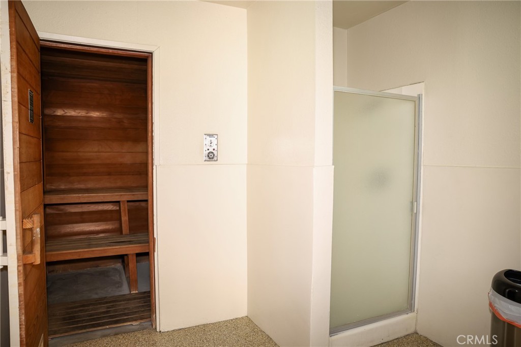 2216 El Capitan Drive Riverside, CA 92506 - Photo 31 of 39 a view of walk in closet