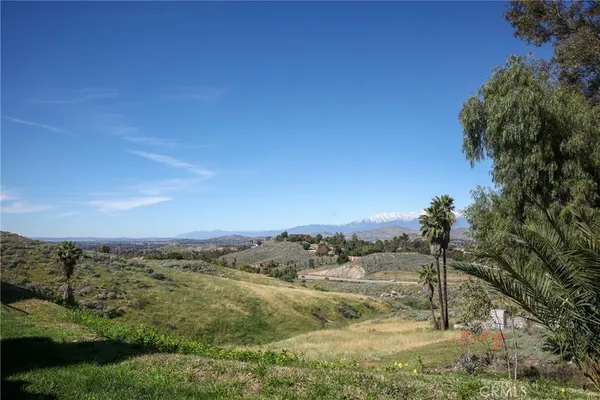 $558,000 | 2216 El Capitan Drive, Riverside, CA 92506