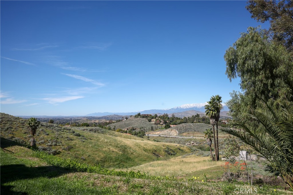 2216 El Capitan Drive Riverside, CA 92506 - Photo 37 of 39 a view of an outdoor space with mountain view