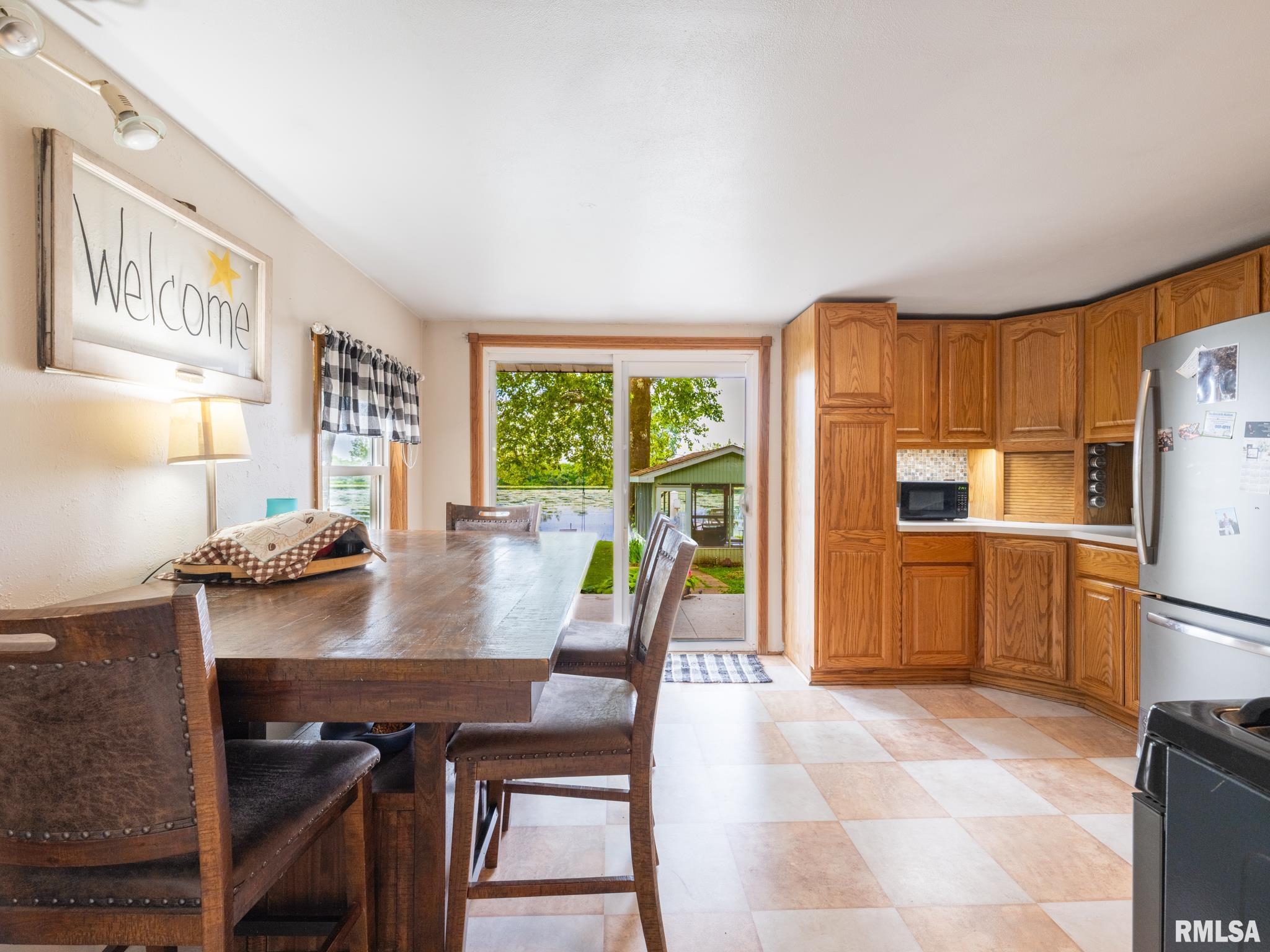 6394 Macs Road Manito, IL 61546 - Photo 11 of 31 Gallery Image 11