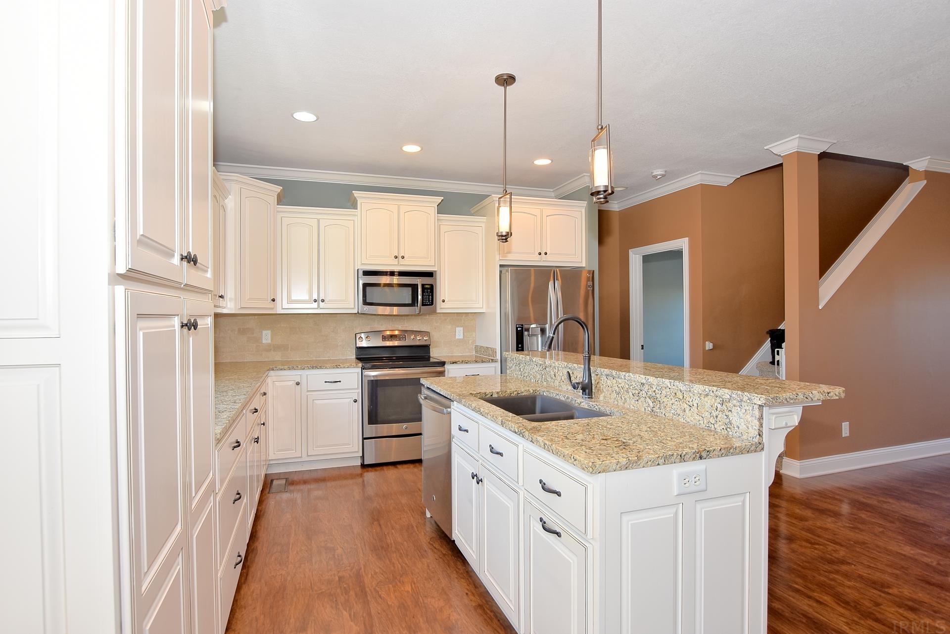 5022 Radisson Road Newburgh, IN 47630 - Photo 5 of 27 Gallery Image 5