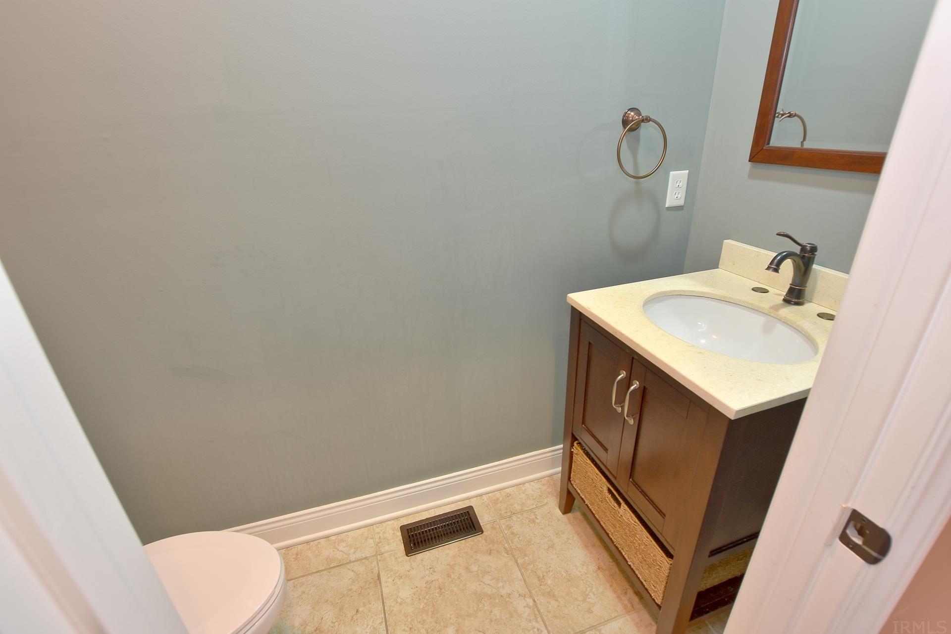 5022 Radisson Road Newburgh, IN 47630 - Photo 7 of 27 Gallery Image 7