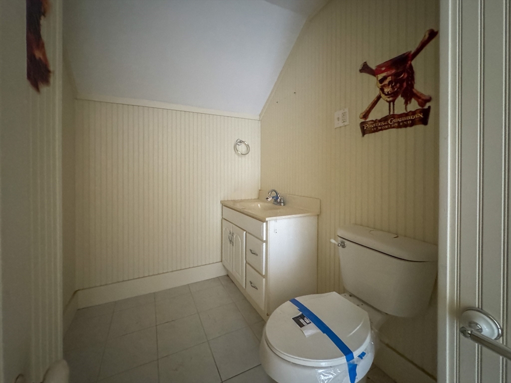 34 Smithfield Road Woonsocket, RI 02895 - Photo 15 of 35