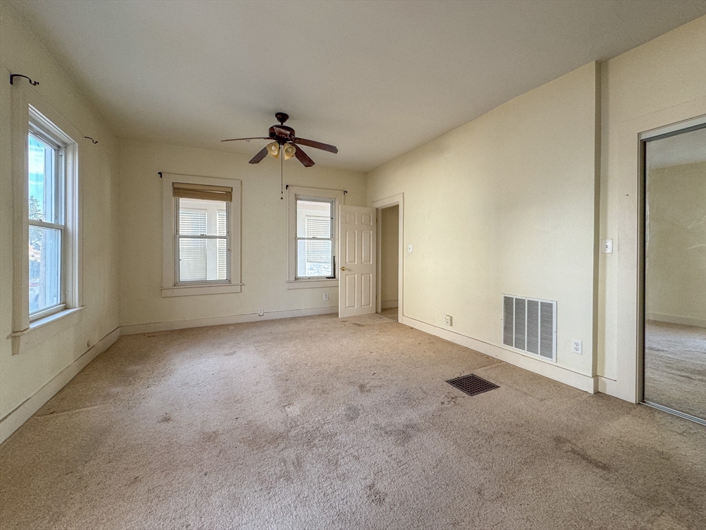 34 Smithfield Road Woonsocket, RI 02895 - Photo 19 of 35