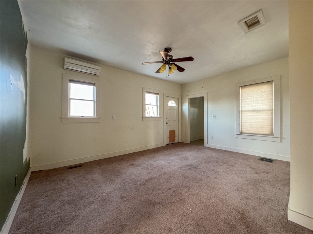 34 Smithfield Road Woonsocket, RI 02895 - Photo 20 of 35