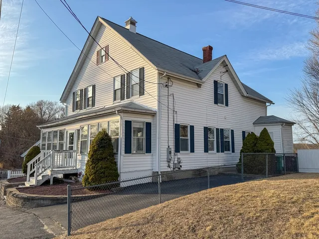 $335,000 | 34 Smithfield Road, Woonsocket, RI 02895
