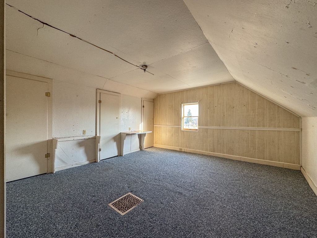 34 Smithfield Road Woonsocket, RI 02895 - Photo 7 of 35