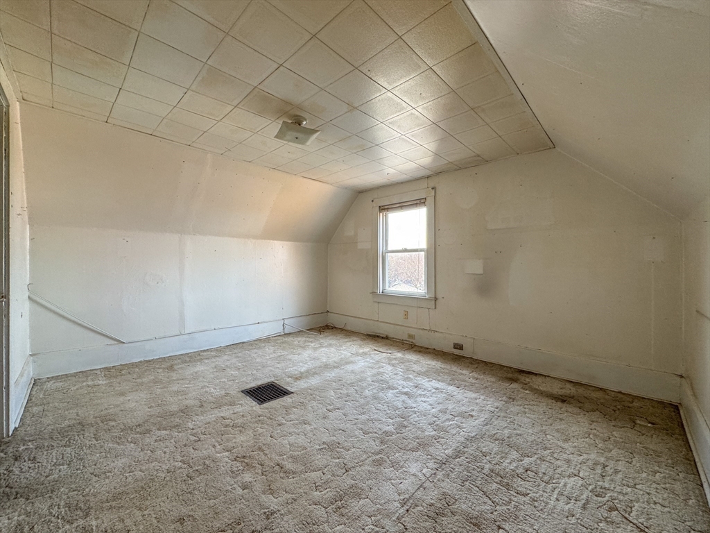 34 Smithfield Road Woonsocket, RI 02895 - Photo 8 of 35