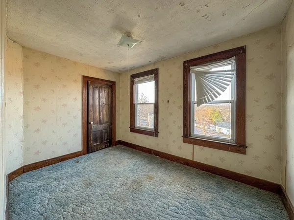 $325,000 | 34 Smithfield Road, Woonsocket, RI 02895