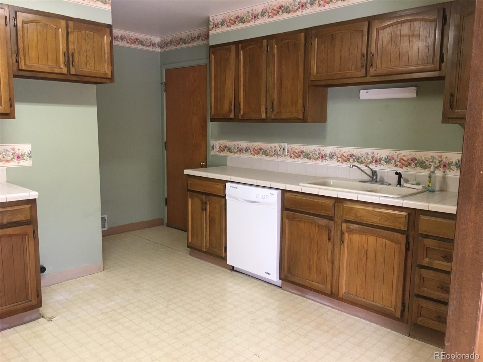 2876 South Stuart Street Denver, CO 80236 - Photo 2 of 21 Gallery Image 2