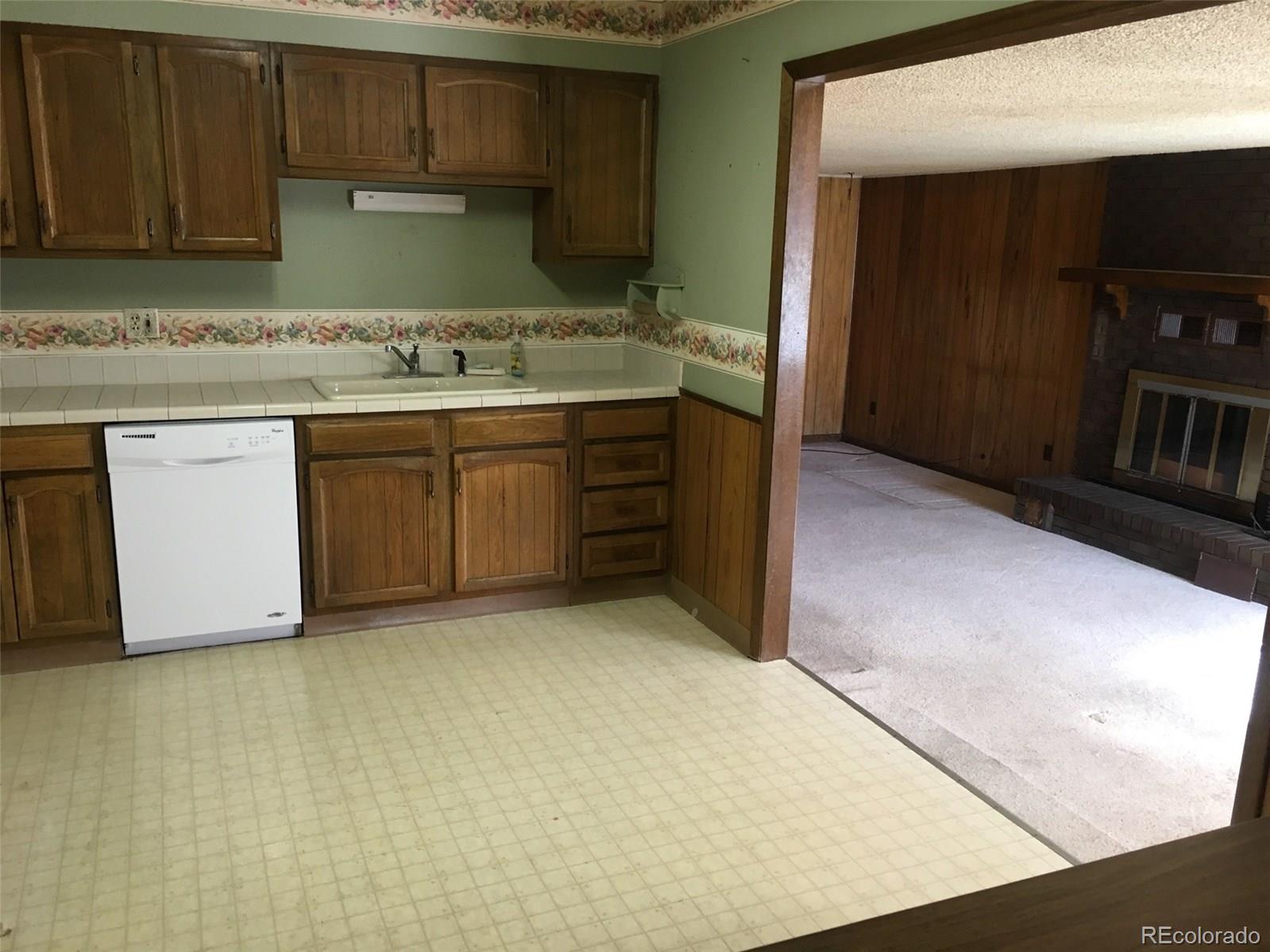 2876 South Stuart Street Denver, CO 80236 - Photo 5 of 21 Gallery Image 5