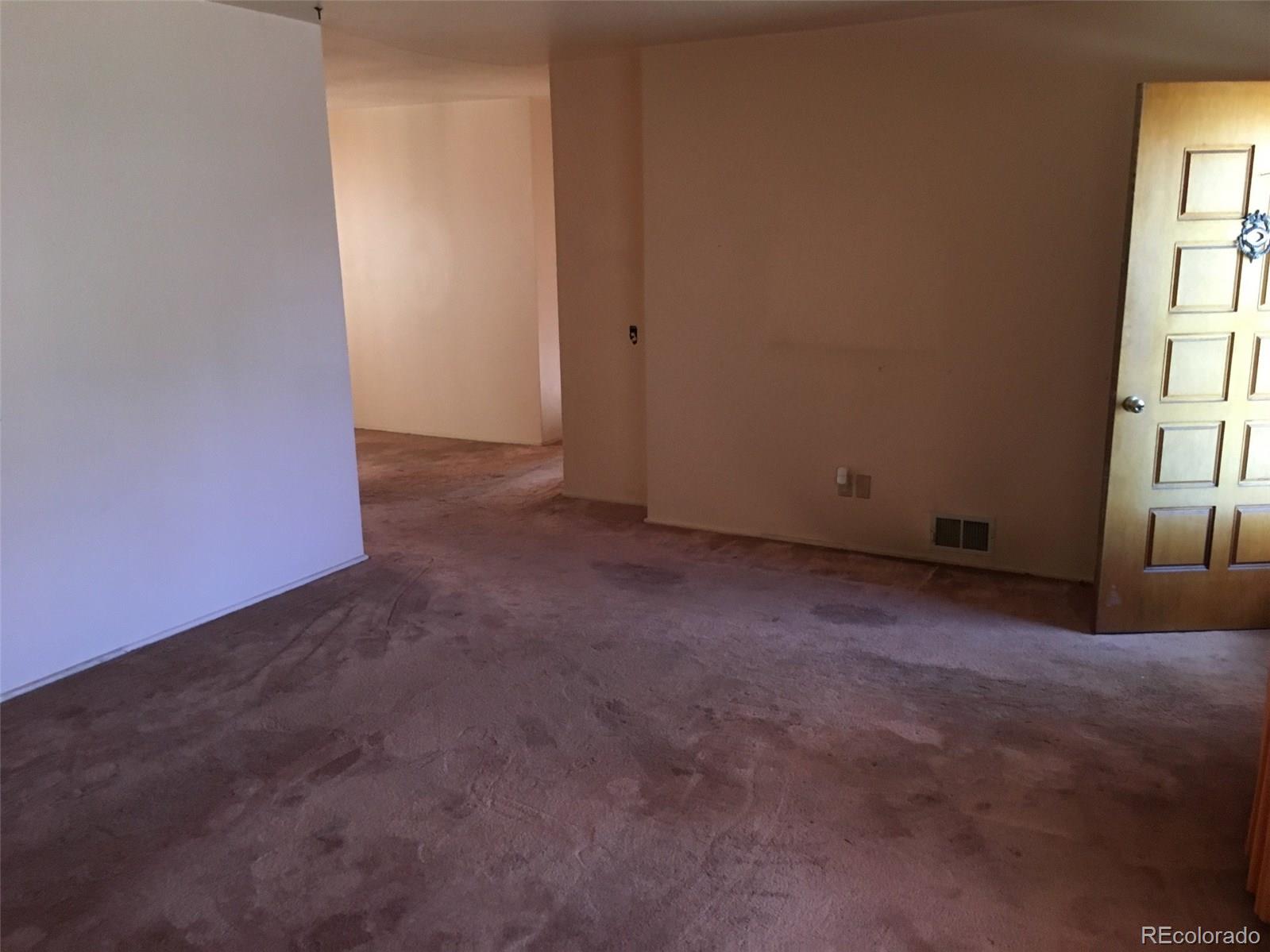 2876 South Stuart Street Denver, CO 80236 - Photo 10 of 21 Gallery Image 10