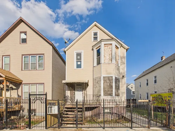 $125,000 | 8747 South Escanaba Avenue, Chicago, IL 60617