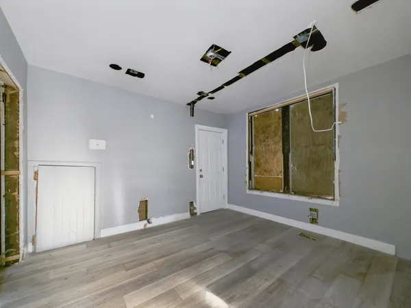 $125,000 | 8747 South Escanaba Avenue, Chicago, IL 60617