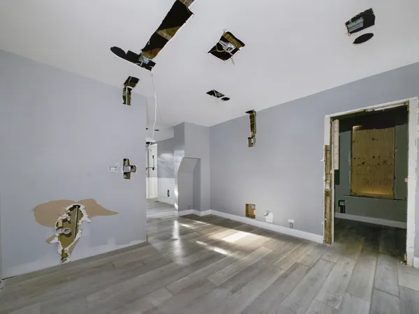 $125,000 | 8747 South Escanaba Avenue, Chicago, IL 60617