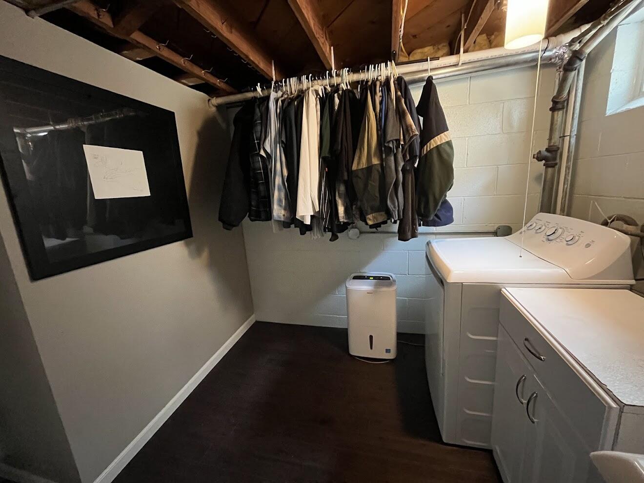 4172 South 52nd Street Milwaukee, WI 53220 - Photo 20 of 20 Laundry