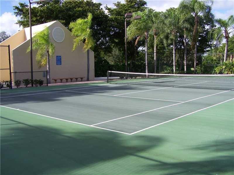 801 Lyons Road, Unit 19108 Coconut Creek, FL 33063 - Photo 31 of 42 a view of a basketball court