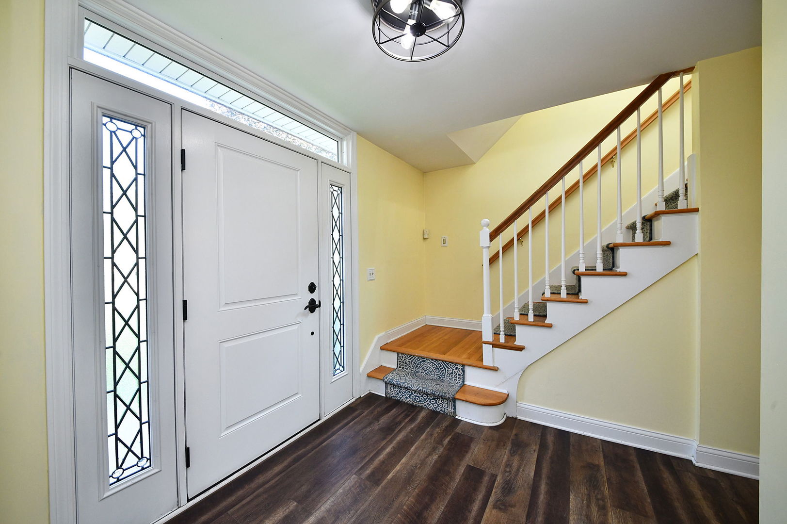 848 Rocksbury Court Batavia, IL 60510 - Photo 2 of 30 Gallery Image 2