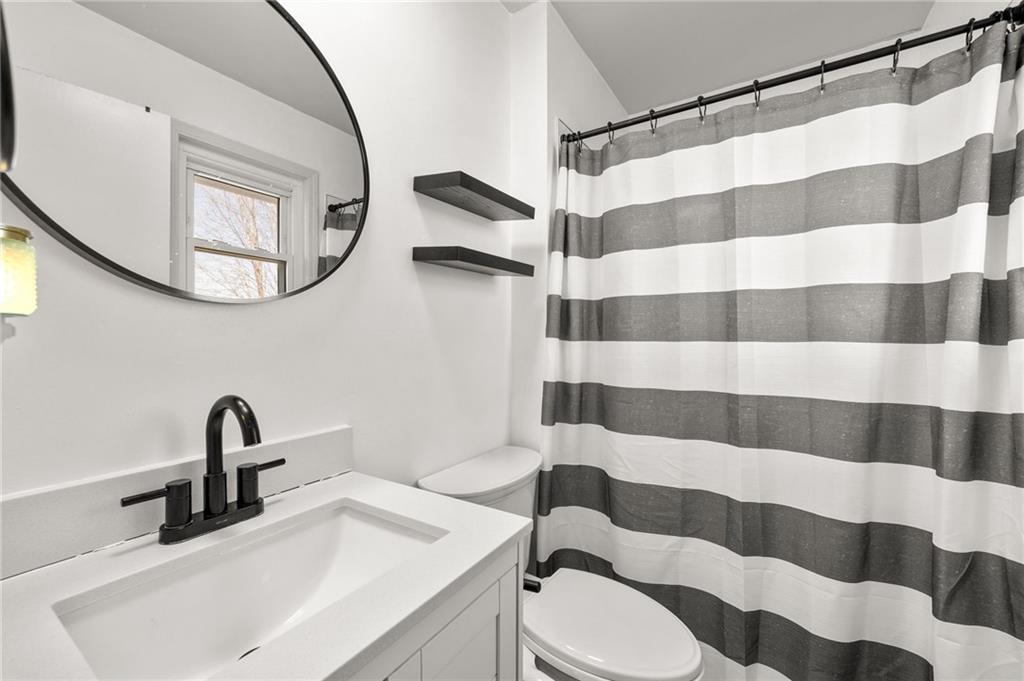 271 Northwest 75th Road Centerview, MO 64019 - Photo 14 of 33