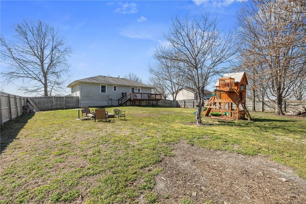 271 Northwest 75th Road Centerview, MO 64019 - Photo 29 of 33