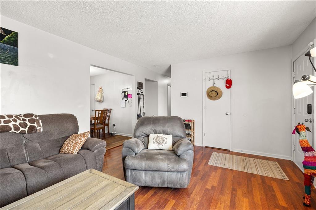 271 Northwest 75th Road Centerview, MO 64019 - Photo 6 of 33