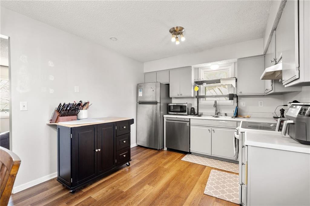 271 Northwest 75th Road Centerview, MO 64019 - Photo 9 of 33