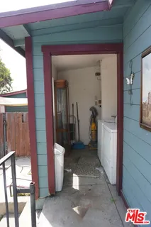 a view of entryway and hall