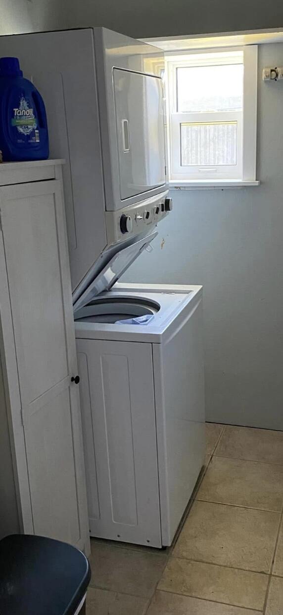 732 Granada Street, Unit A Fort Pierce, FL 34949 - Photo 4 of 8 IMG_2341