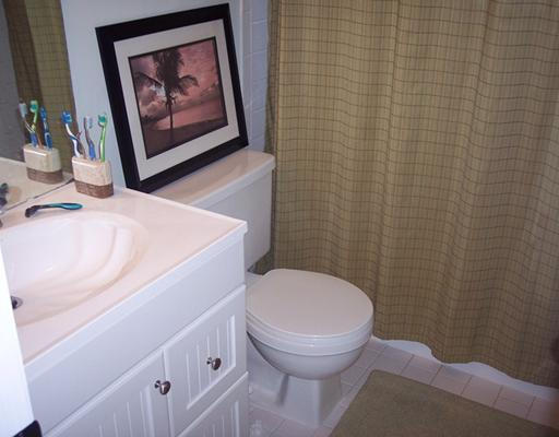 129 Village Circle Jupiter, FL 33458 - Photo 10 of 10 BATH