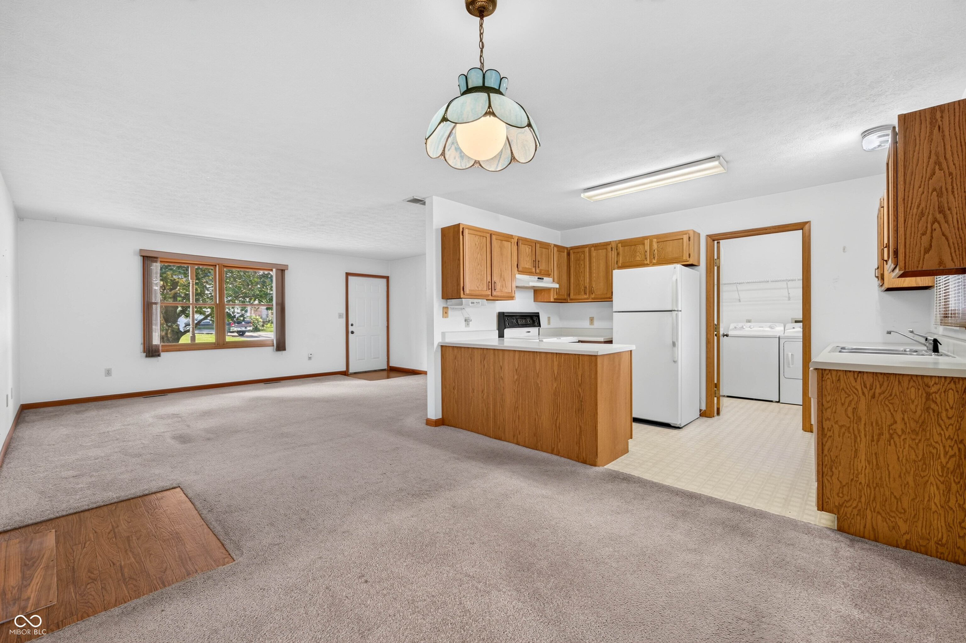 2530 Cedar Ridge Drive Columbus, IN 47203 - Photo 15 of 48