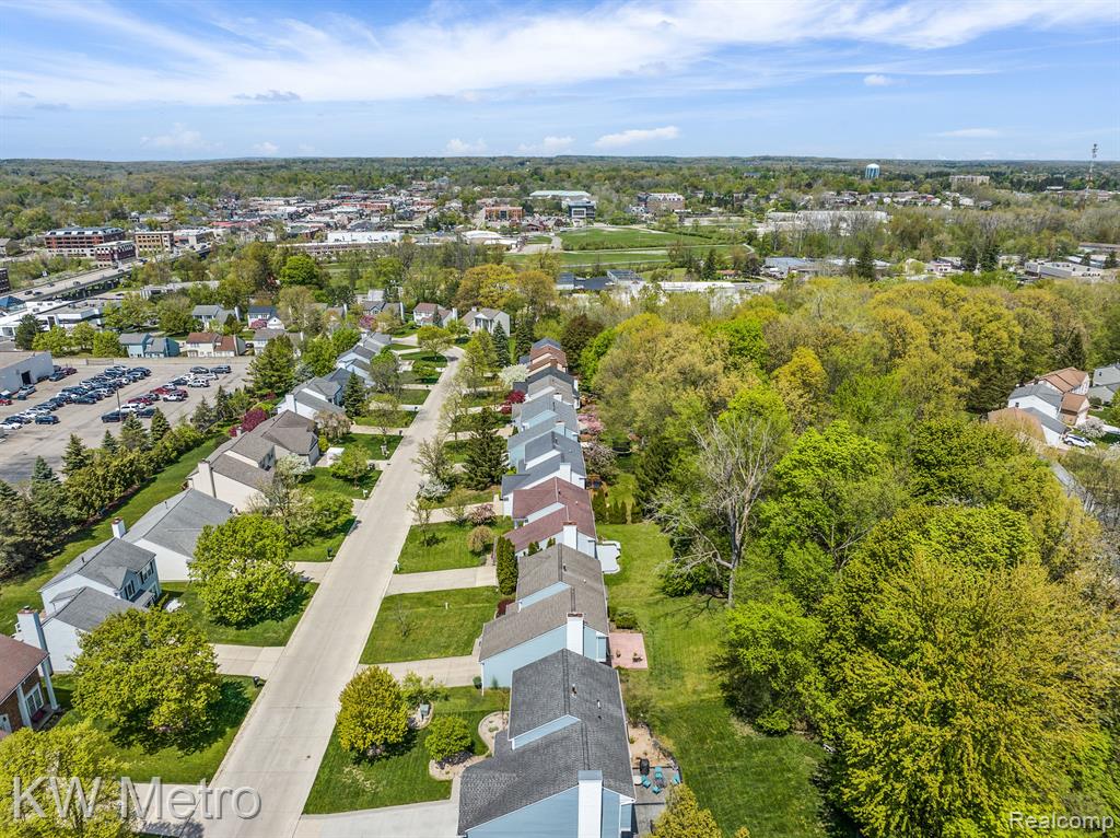 519 Bolinger Street Rochester Hills, MI 48307 - Photo 9 of 49