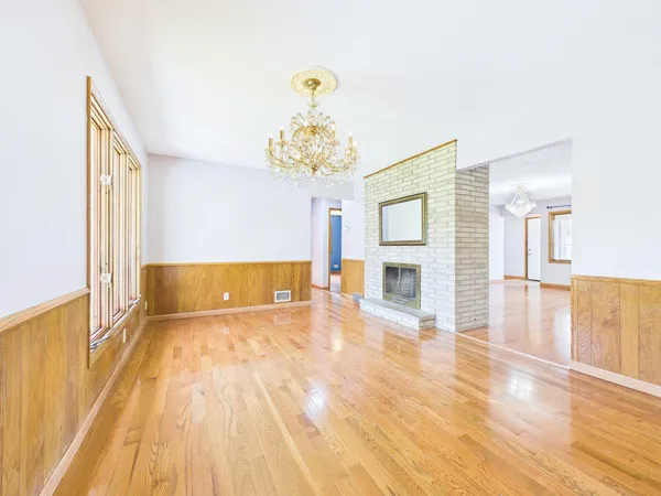 $549,990 | 5212 West 70th Street, Edina, MN 55439