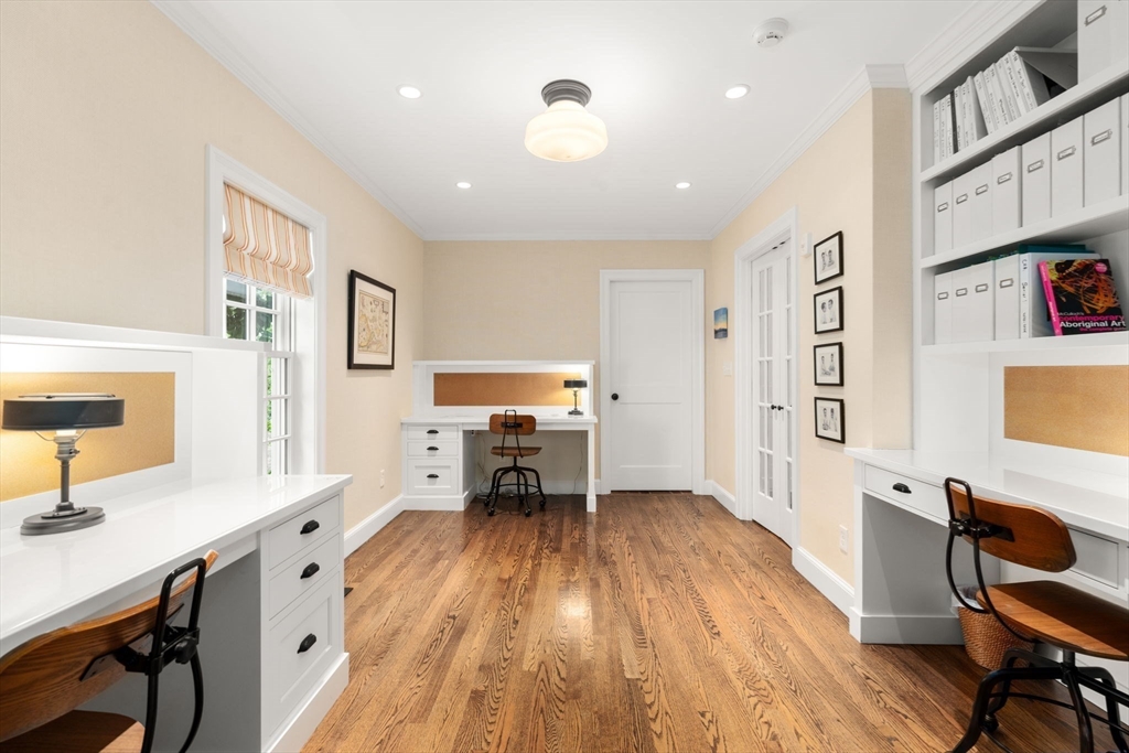 26 White Oak Road Wellesley, MA 02481 - Photo 14 of 34 Gallery Image 14