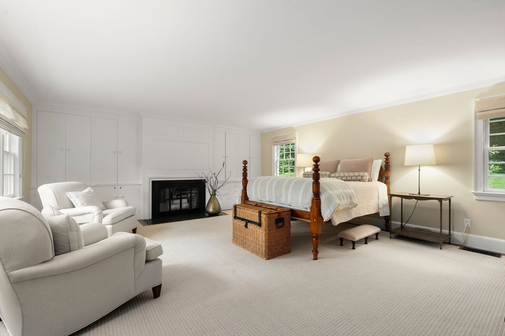 26 White Oak Road Wellesley, MA 02481 - Photo 15 of 34 Gallery Image 15