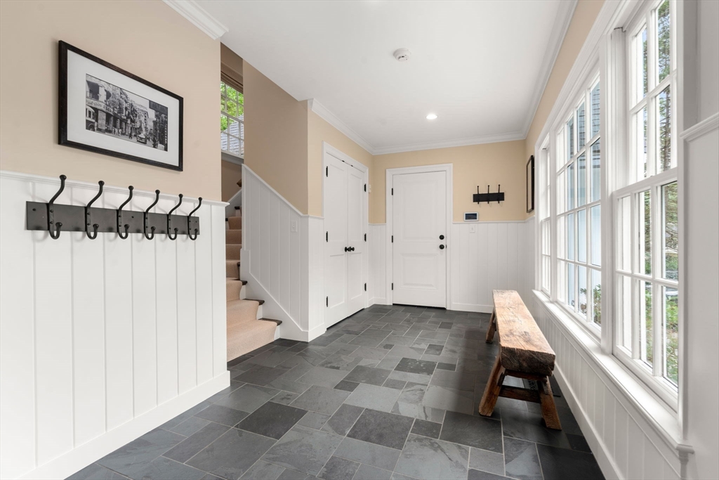 26 White Oak Road Wellesley, MA 02481 - Photo 18 of 34 Gallery Image 18
