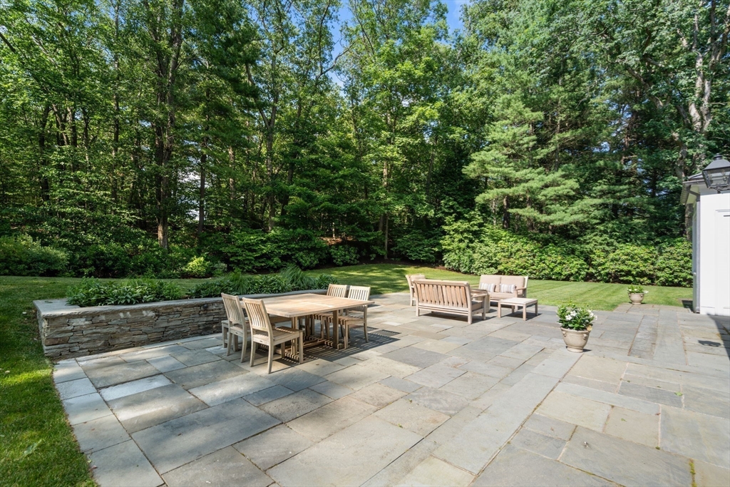 26 White Oak Road Wellesley, MA 02481 - Photo 31 of 34 Gallery Image 31